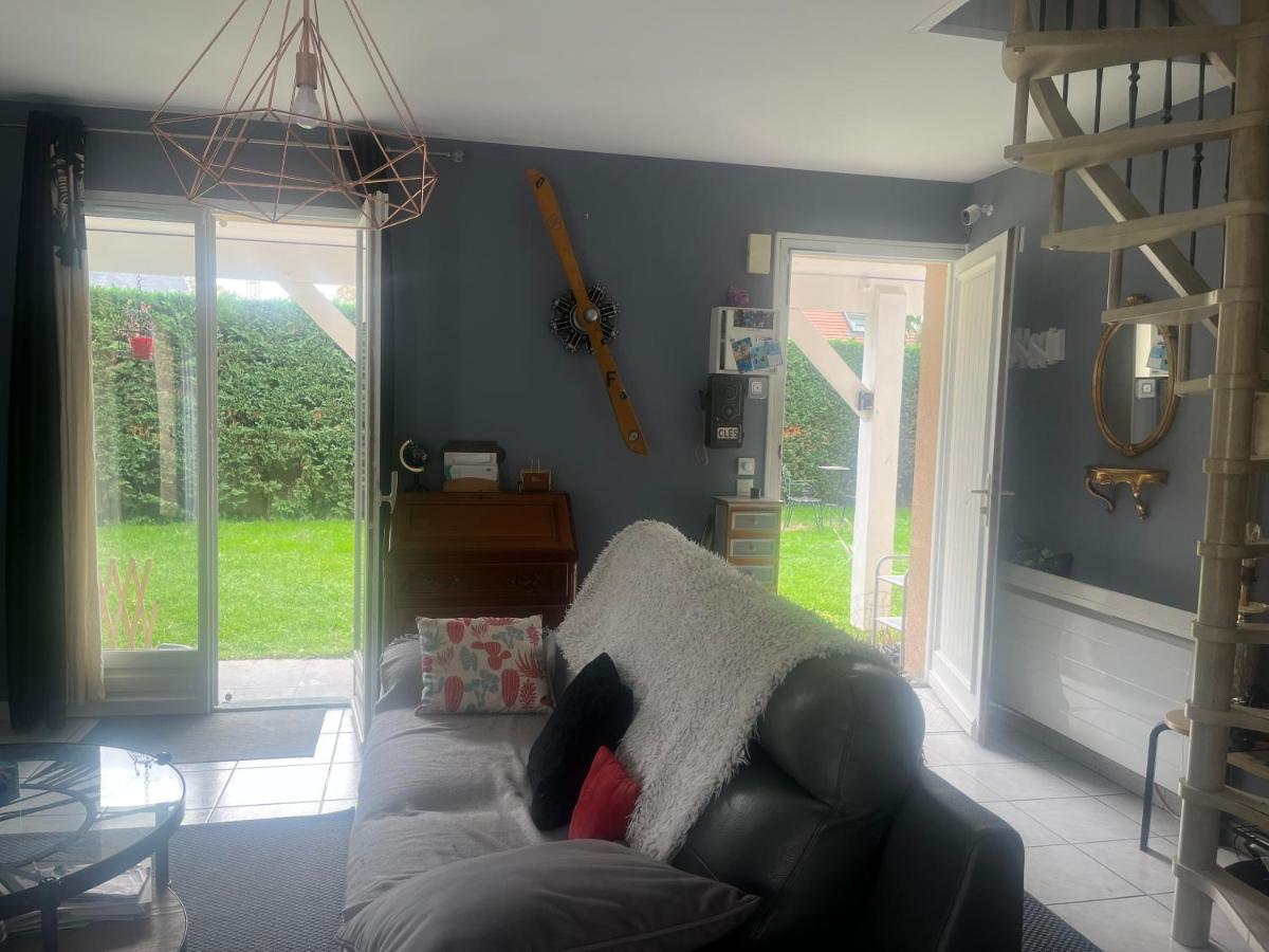Ello Happiness Home Place To Be In Pau Buitenkant foto